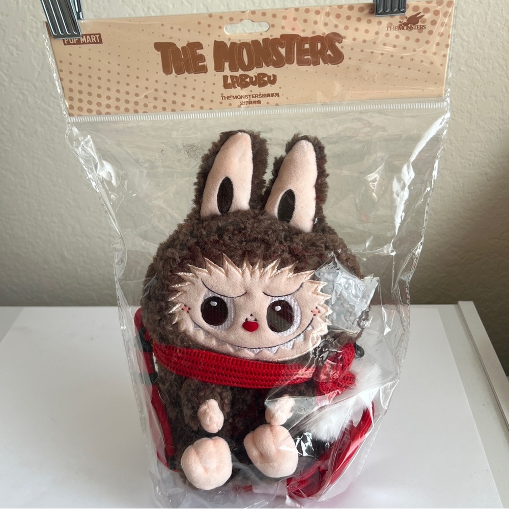 New Authentic Pop Mart Labubu THE MONSTERS Classic Plush Doll Shoulder Bag